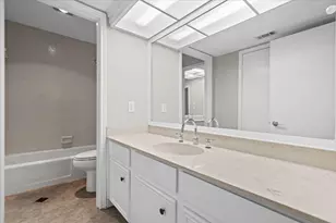 115 World of Tennis Sq, Lakeway, TX 78738 - Photo 18