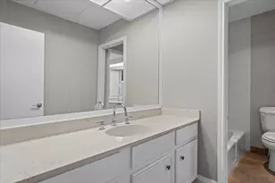 115 World of Tennis Sq, Lakeway, TX 78738 - Photo 16