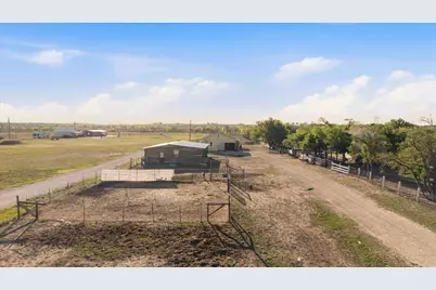 17309 Skog Road, Elgin, TX 78660 - Photo 12