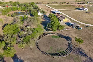 17309 Skog Rd, Elgin, TX 78660 - Photo 2