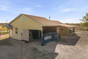 17309 Skog Rd, Elgin, TX 78660 - Photo 14