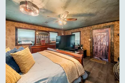 1207 Flag Street, Llano, TX 78643 - Photo 14