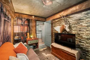 1207 Flag St, Llano, TX 78643 - Photo 12