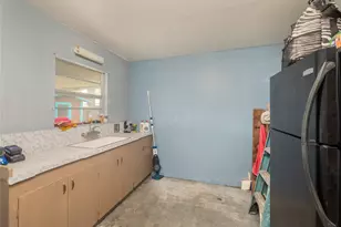 1207 Flag St, Llano, TX 78643 - Photo 26