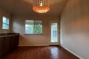 2708 Cottonwood Shores Dr, Austin, TX 78725 - Photo 18