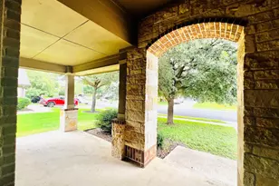 2708 Cottonwood Shores Dr, Austin, TX 78725 - Photo 4