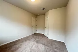 2708 Cottonwood Shores Dr, Austin, TX 78725 - Photo 34