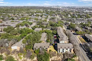 7122 Wood Hollow Dr, Austin, TX 78731 - Photo 26