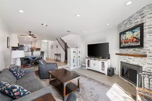 7122 Wood Hollow Dr, Austin, TX 78731 - Photo 8