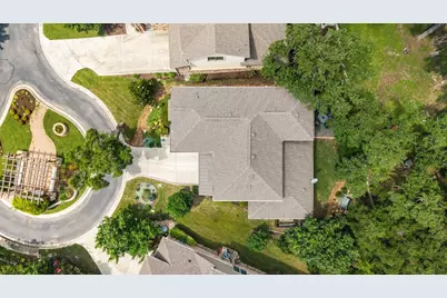 2 Prestonwood Cove, Lakeway, TX 78734 - Photo 40