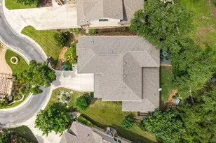 2 Prestonwood Cove, Lakeway, TX 78734 - Photo 40