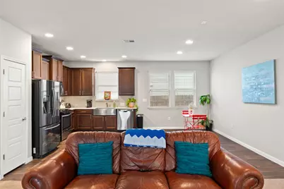 557 Twisted Oaks Lane, Buda, TX 78610 - Photo 10
