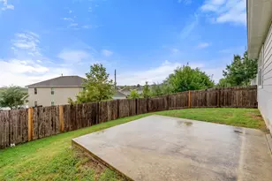 557 Twisted Oaks Ln, Buda, TX 78610 - Photo 28