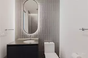 610 Davis St, Austin, TX 78701 - Photo 8