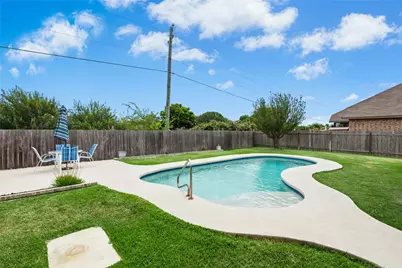 151 Plantain Drive, Hutto, TX 78634 - Photo 2