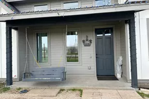 185 N Blushing Dr, Cedar Creek, TX 78612 - Photo 2