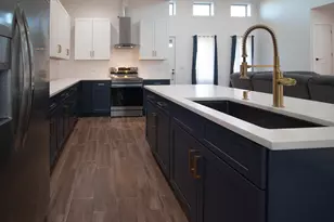 185 N Blushing Dr, Cedar Creek, TX 78612 - Photo 6