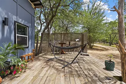 124 Valley Creek Drive, Cedar Creek, TX 78612 - Photo 32