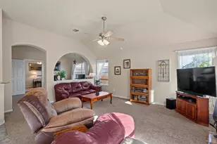 2346 Friarcreek Loop, Round Rock, TX 78664 - Photo 10