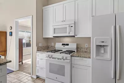 2346 Friarcreek Loop, Round Rock, TX 78664 - Photo 16