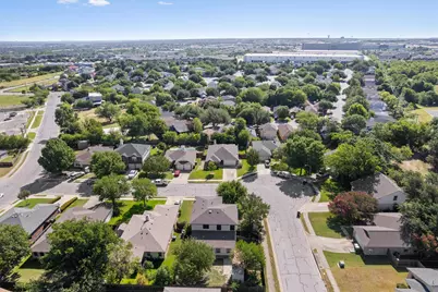 2346 Friarcreek Loop, Round Rock, TX 78664 - Photo 2