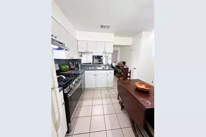 902 Austin Highlands Boulevard, Austin, TX 78745 - Photo 16