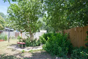 902 Austin Highlands Blvd, Austin, TX 78745 - Photo 32