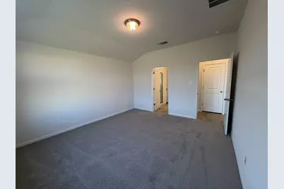 112 Honey Bee Road, Jarrell, TX 76537 - Photo 8