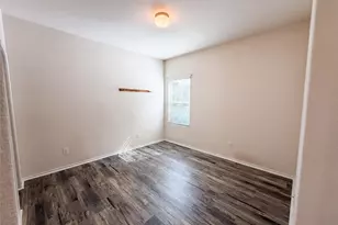 276 Circle Wy, Jarrell, TX 76537 - Photo 4