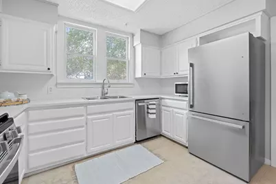 909 Hudgins Street, Smithville, TX 78957 - Photo 16