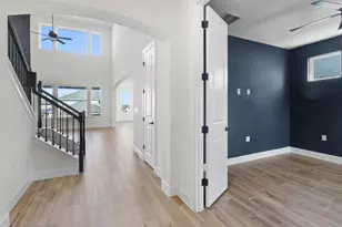 604 Buena Onda Wy, Lakeway, TX 78738 - Photo 2