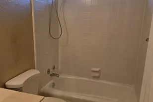 2607 Cherrylawn Dr, Taylor, TX 76574 - Photo 16