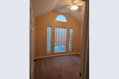 2607 Cherrylawn Drive, Taylor, TX 76574 - Photo 14