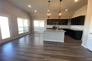 806 Hollyhock Dr, Temple, TX 76502 - Photo 4