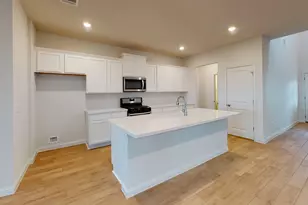 7010 Woodford Wy, Austin, TX 78744 - Photo 4