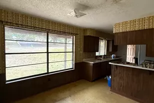 205 Hughson Dr, San Marcos, TX 78666 - Photo 2