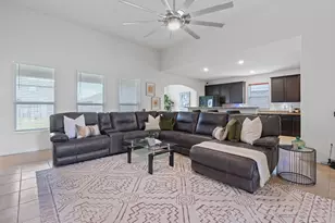 1336 Twin Estates Dr, Kyle, TX 78640 - Photo 2