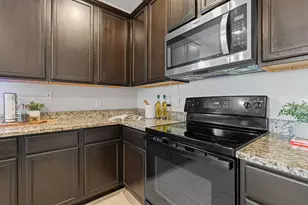 1336 Twin Estates Dr, Kyle, TX 78640 - Photo 8