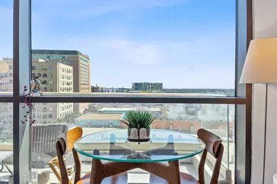 555 E 5th #817, Austin, TX 78701 - Photo 10