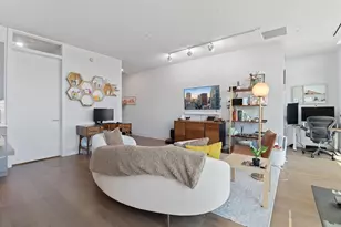 555 E 5th, Austin, TX 78701 - Photo 8