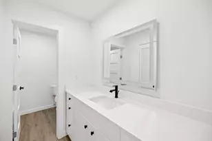 7211 Lakewood Dr, Austin, TX 78750 - Photo 18
