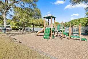 7211 Lakewood Dr, Austin, TX 78750 - Photo 32