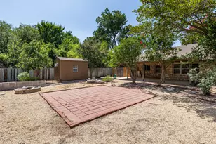2101 Kent St, Taylor, TX 76574 - Photo 10
