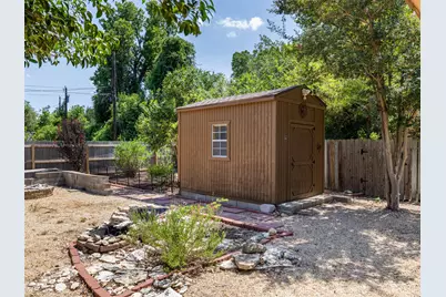 2101 Kent Street, Taylor, TX 76574 - Photo 8