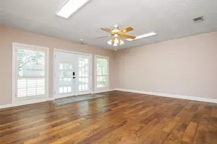 2101 Kent St, Taylor, TX 76574 - Photo 24