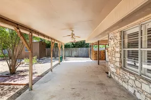 2101 Kent St, Taylor, TX 76574 - Photo 36