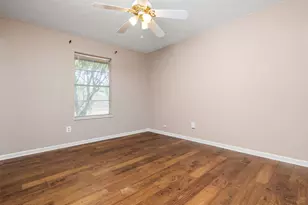 2101 Kent St, Taylor, TX 76574 - Photo 26