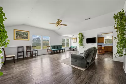 6843 S Lakewood Drive, Georgetown, TX 78633 - Photo 10