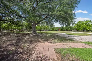 6843 S Lakewood Dr, Georgetown, TX 78633 - Photo 24