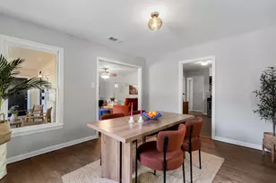 807 E 49th St, Austin, TX 78751 - Photo 4
